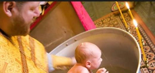 Zakaj je vredno opraviti obred krsta doma?